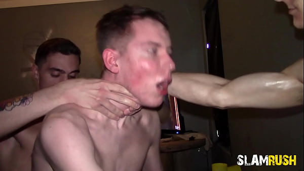 He can’t keep his asshole closed it’s fellating jism bubbles