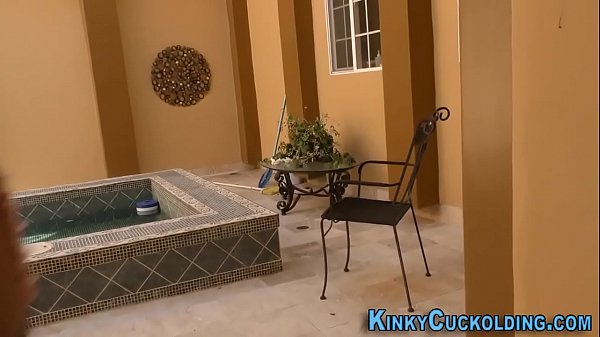Cuckolding stunner guzzles